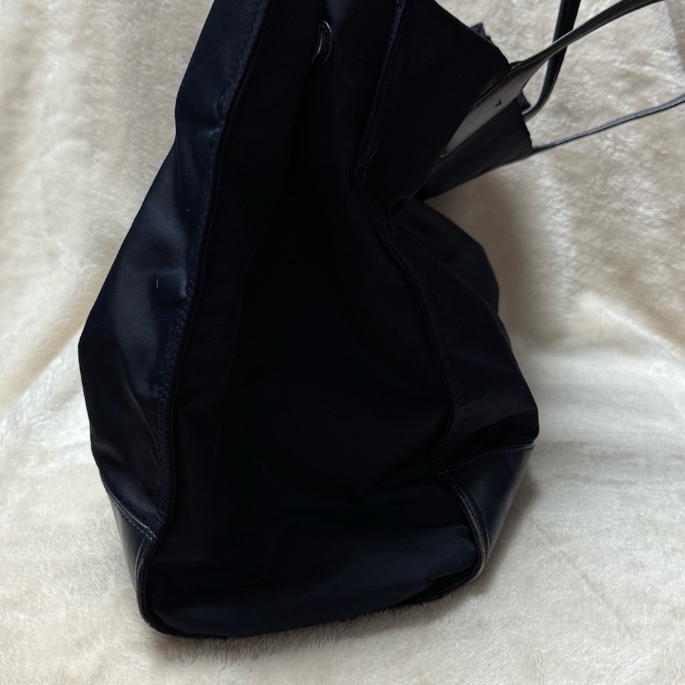 Tory Burch Navy Blue Tote - Picture 9 of 16